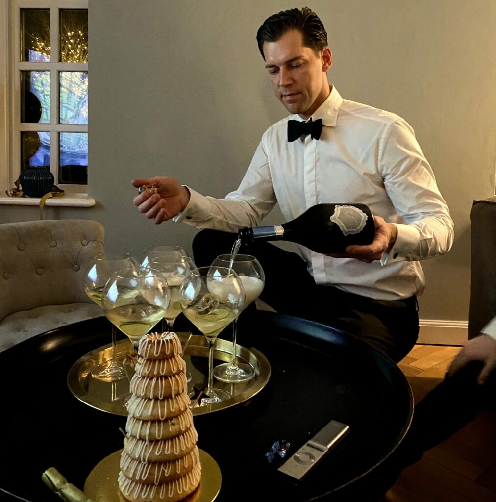 Hvordan vælger jeg den rette champagne til kransekagen?