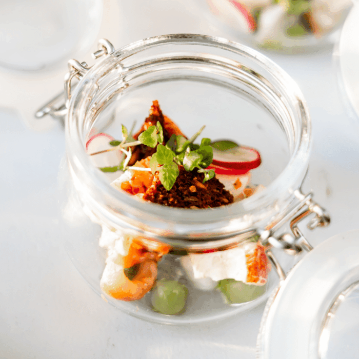 EKSKLUSIV middag med champagne og hummer